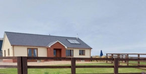 Sunny Bank- Countryside Escape with Private Hot Tub and countryside views